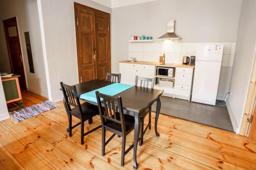 Two Bedroom Ausekla Apartment لييبايا المظهر الخارجي الصورة
